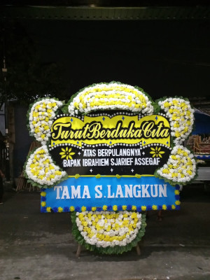 Papan Bunga Duka di Songgon